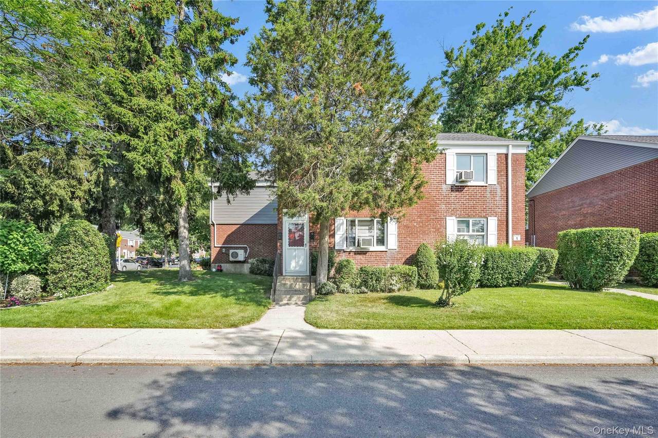 224-01 Hillside Avenue - Photo 1