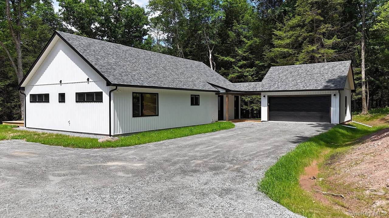 204 Country Road - Photo 1