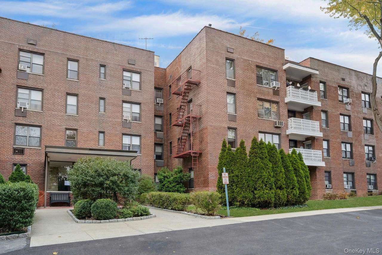 1 Remsen Road - Photo 1