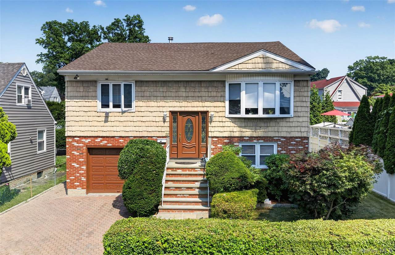 22 Curtis Lane - Photo 1