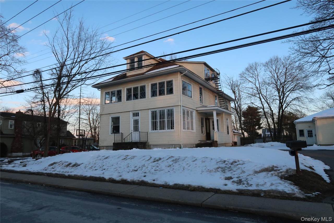716 Homestead Avenue - Photo 1