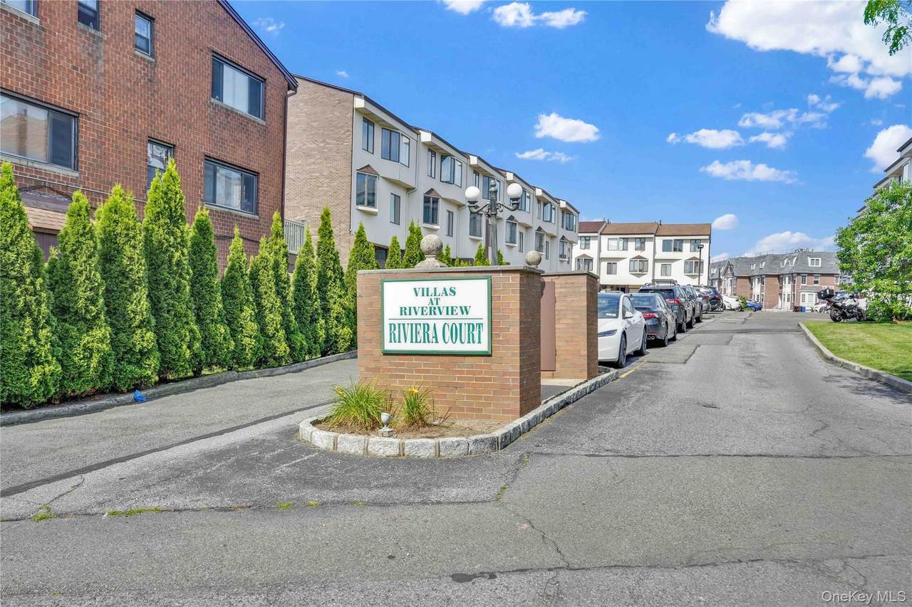 120-09 Riviera Court - Photo 1