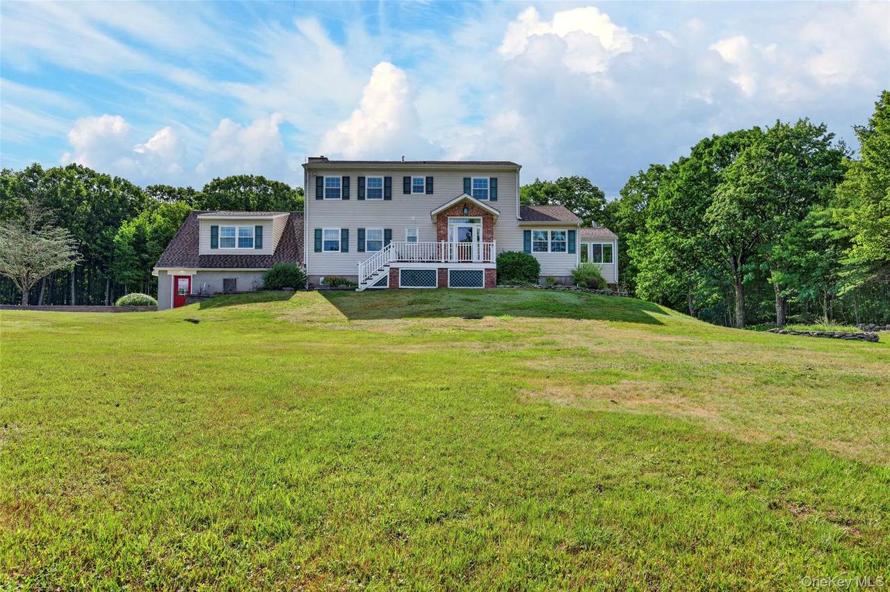156 Lackawack Hill Road - Photo 1