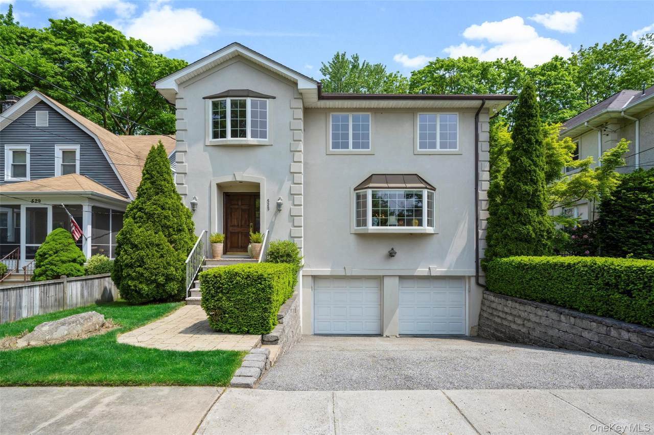 525 Carroll Avenue - Photo 1