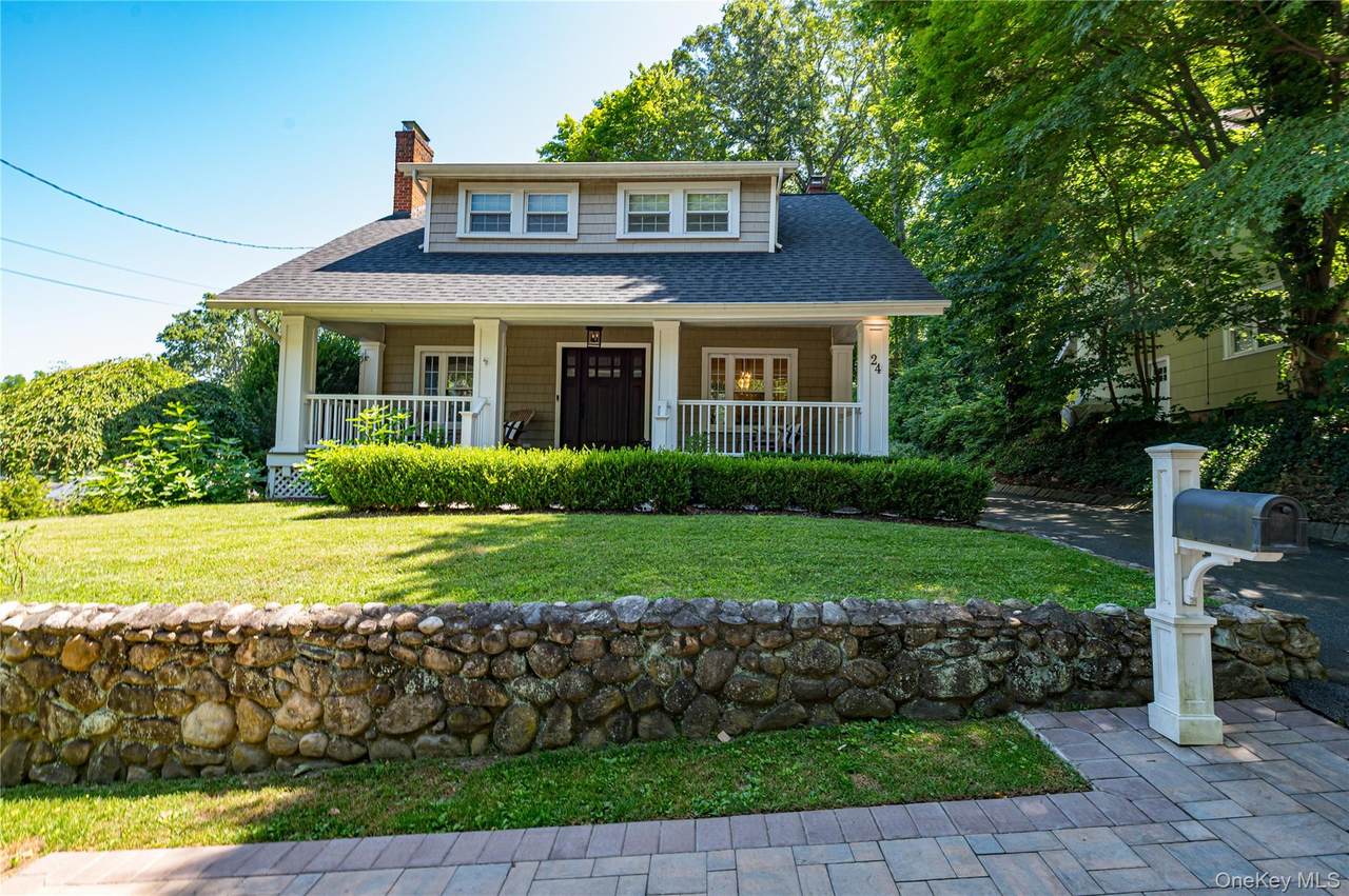 24 Soundview Road - Photo 1