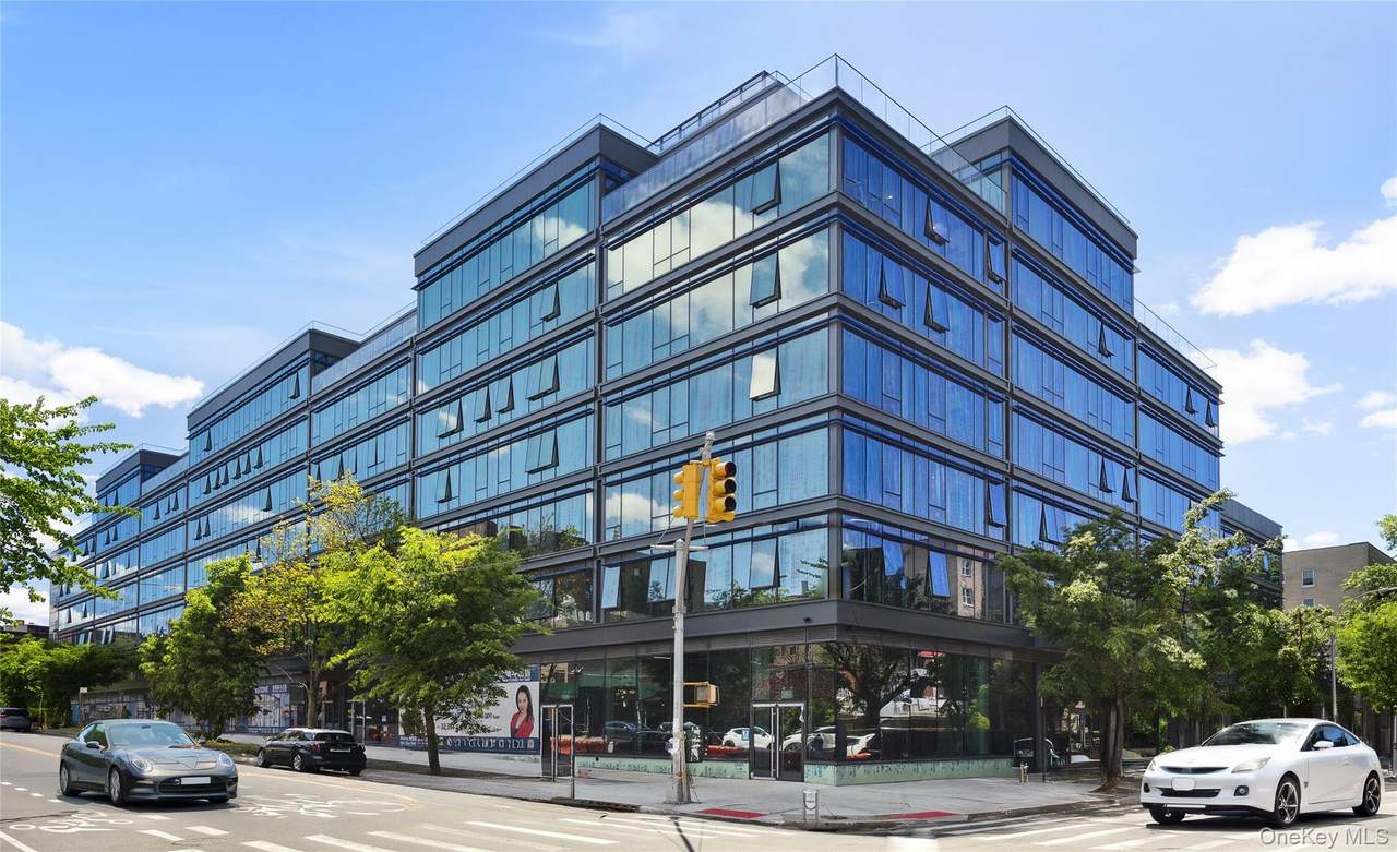 38-20 Parsons Boulevard - Photo 1