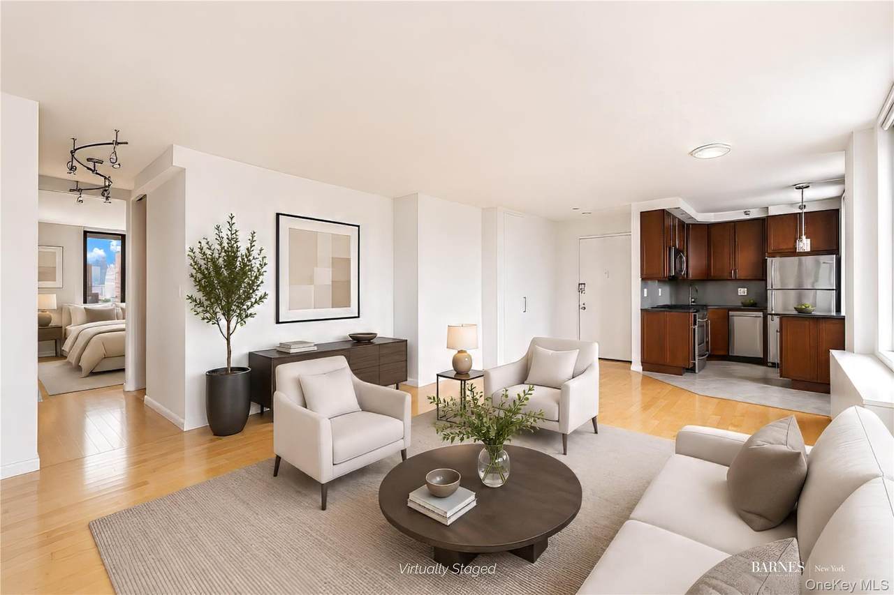 24 7th Street - Photo 1