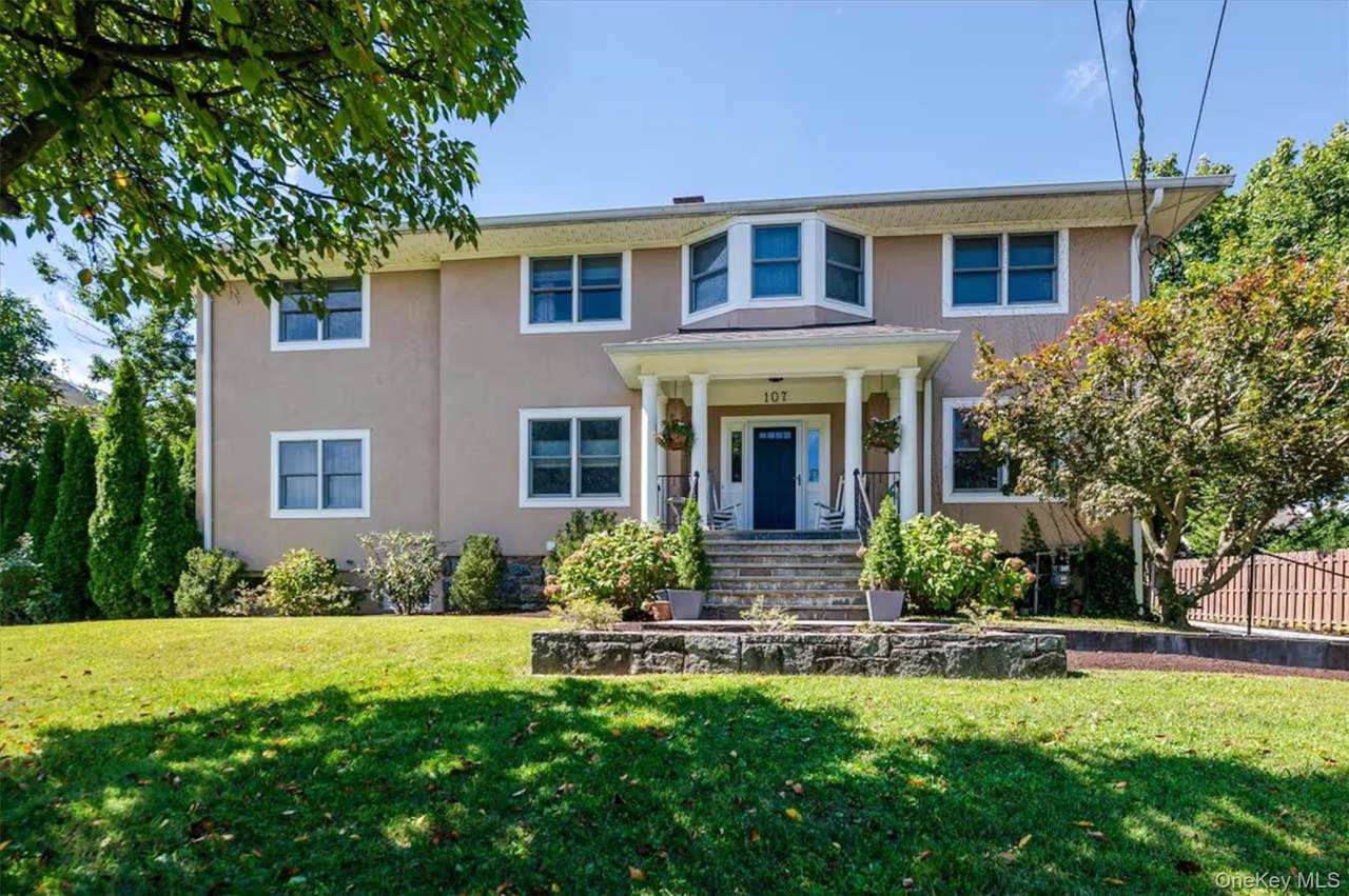 107 Puritan Drive - Photo 1