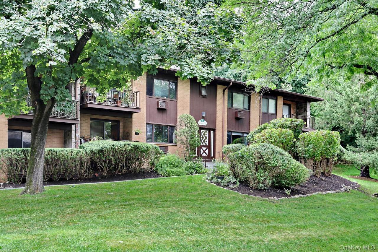 6 Lawrence Park Drive - Photo 1