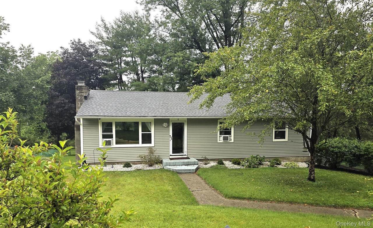 4 South Ct - Photo 1