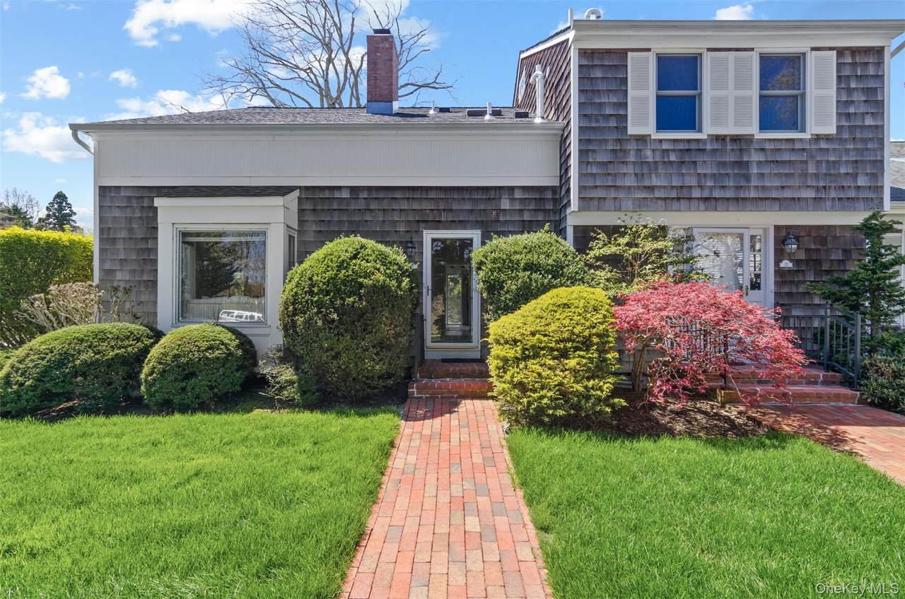 570 Hampton Road - Photo 1