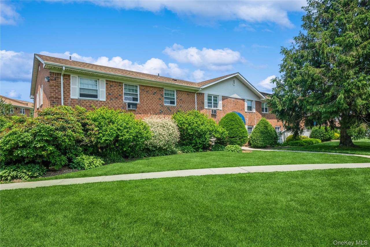 460 Old Town Road - Photo 1