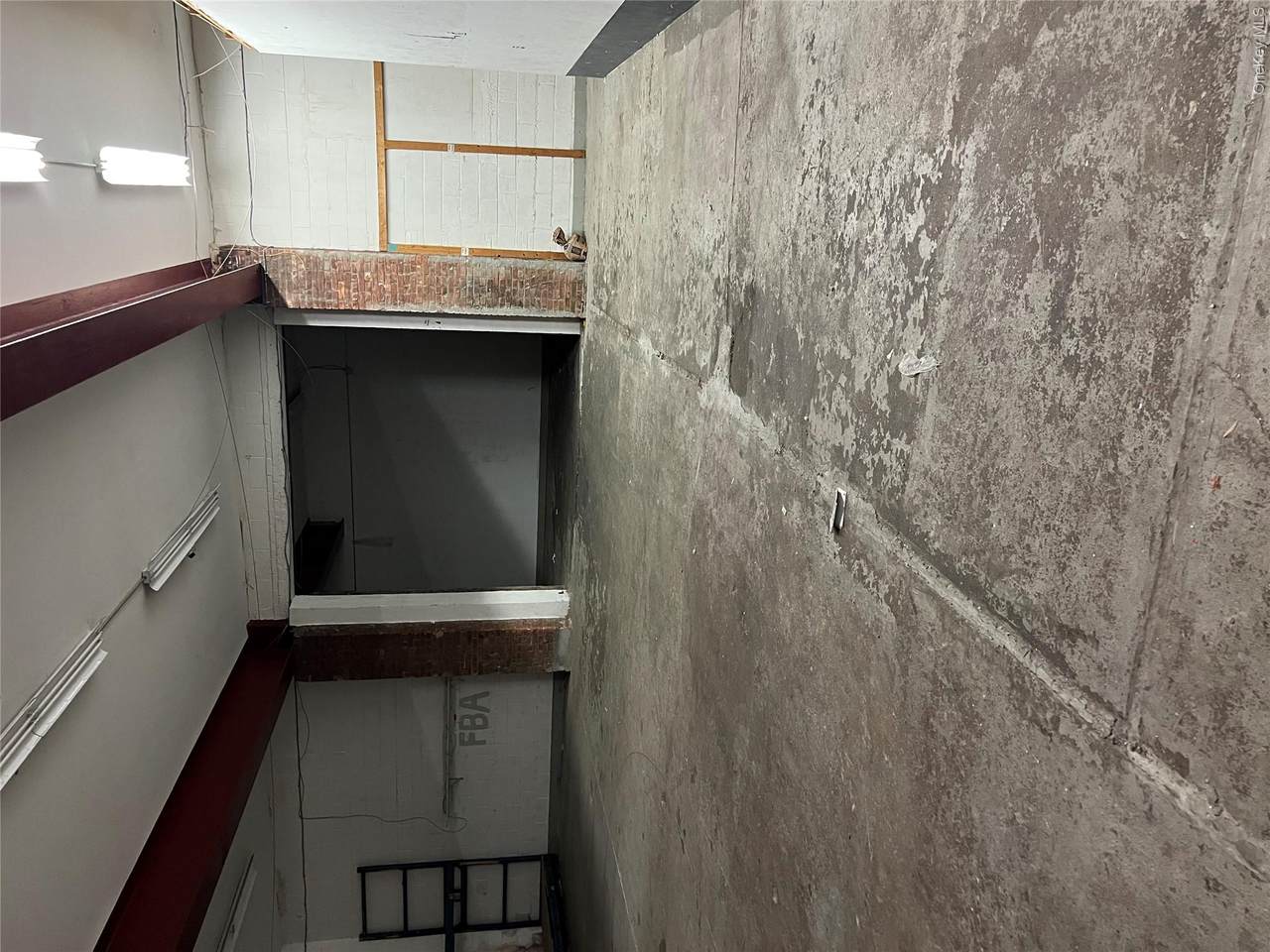 333 Merrick Road - Photo 1