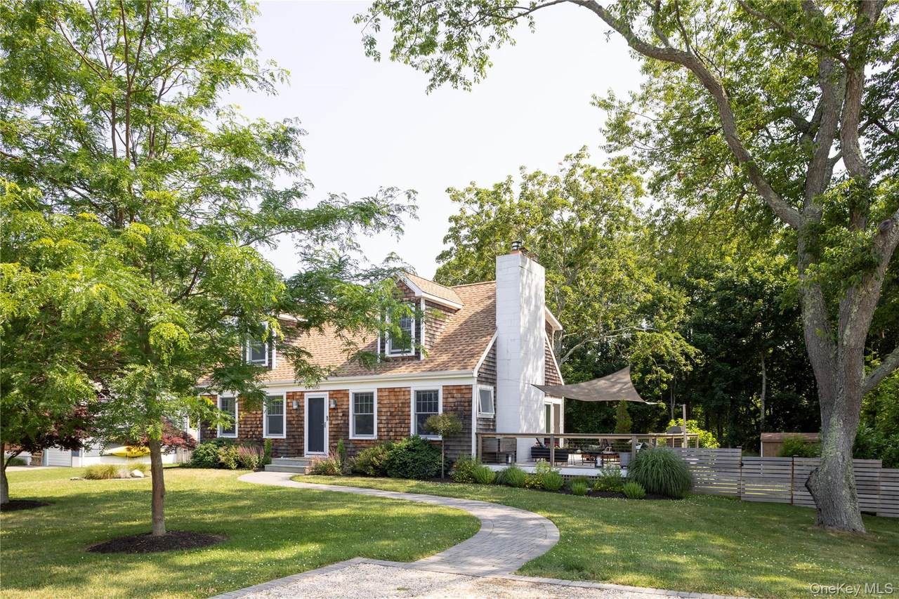 1050 Bayview Avenue - Photo 1