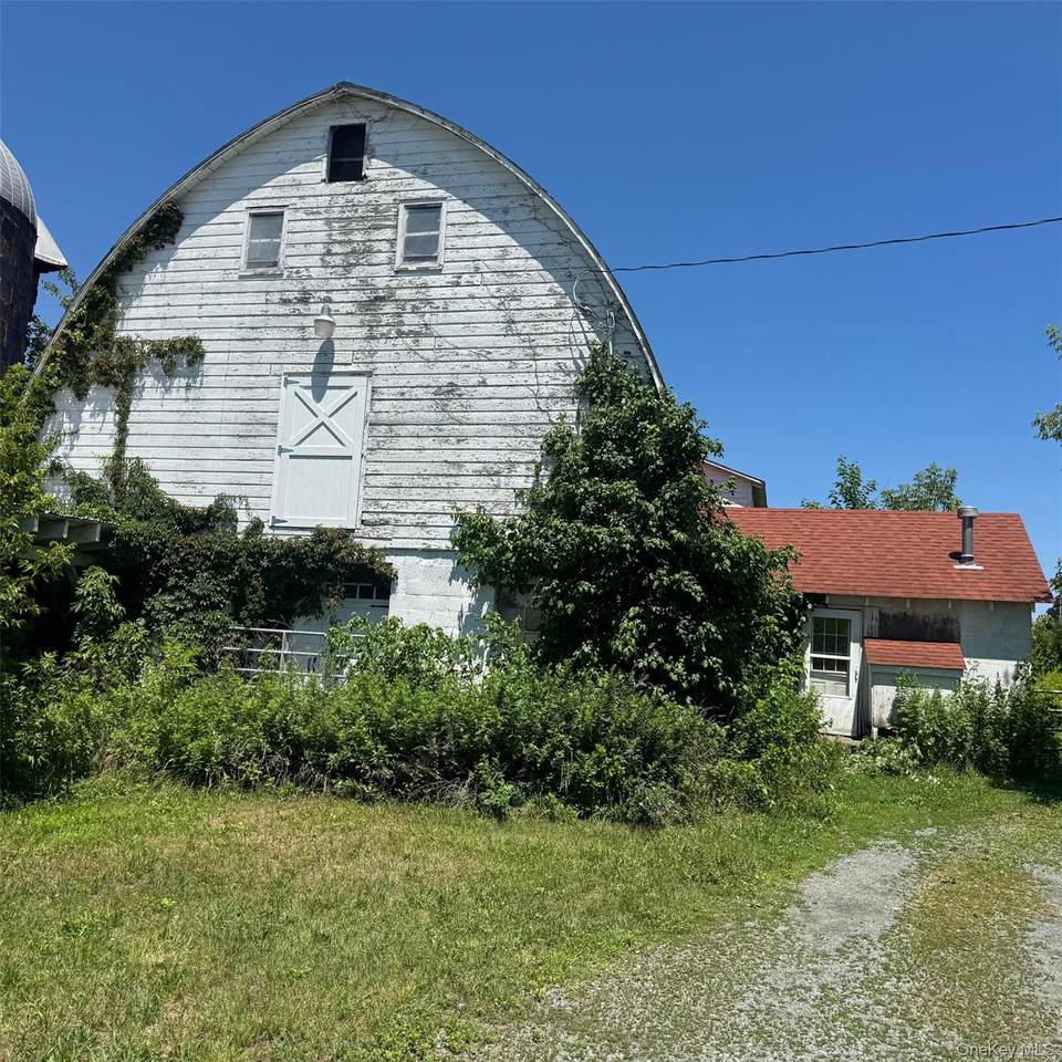 1089 Pulaski Highway - Photo 1