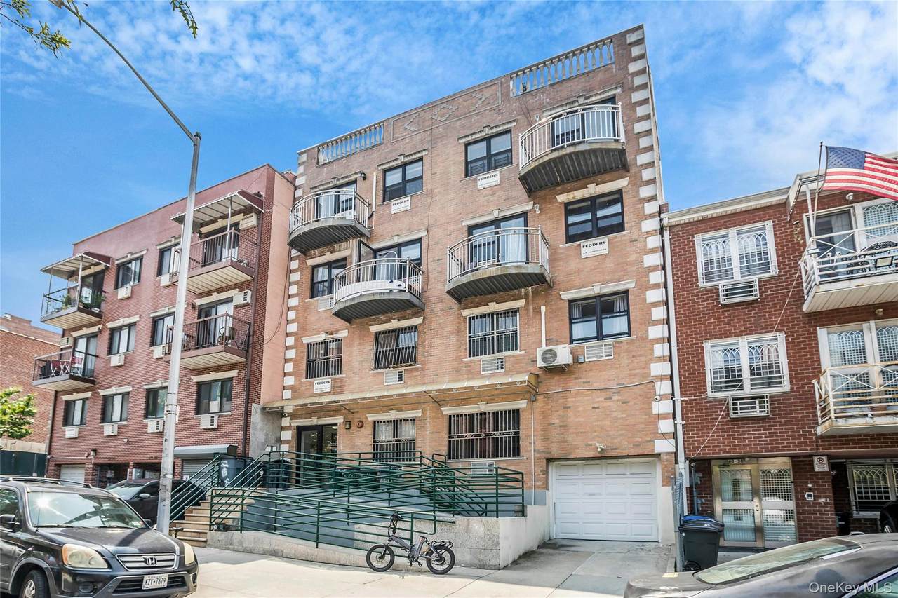 4040 68th Street - Photo 1
