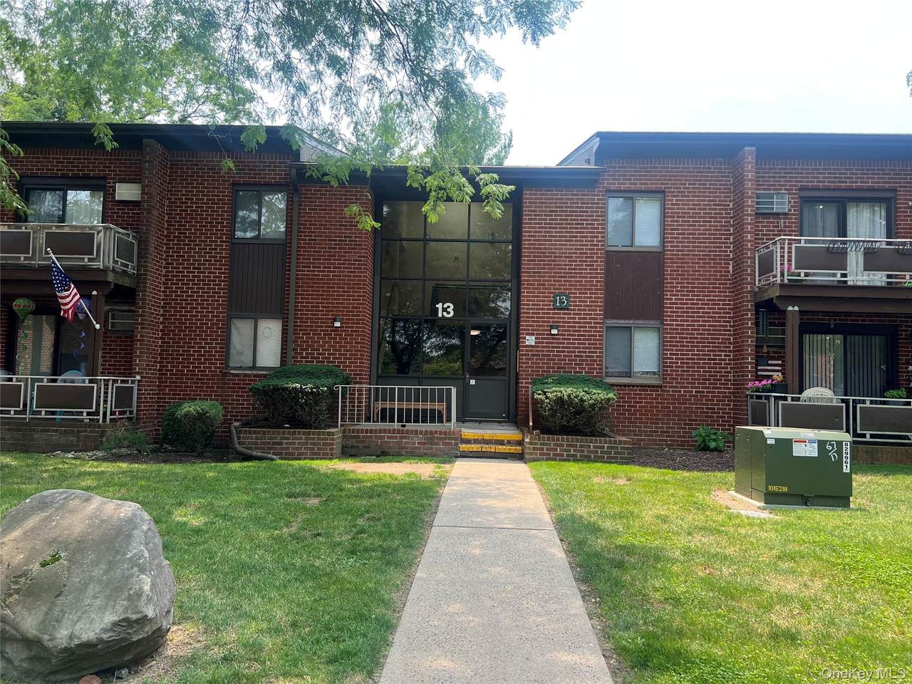 13 Darian Court - Photo 1