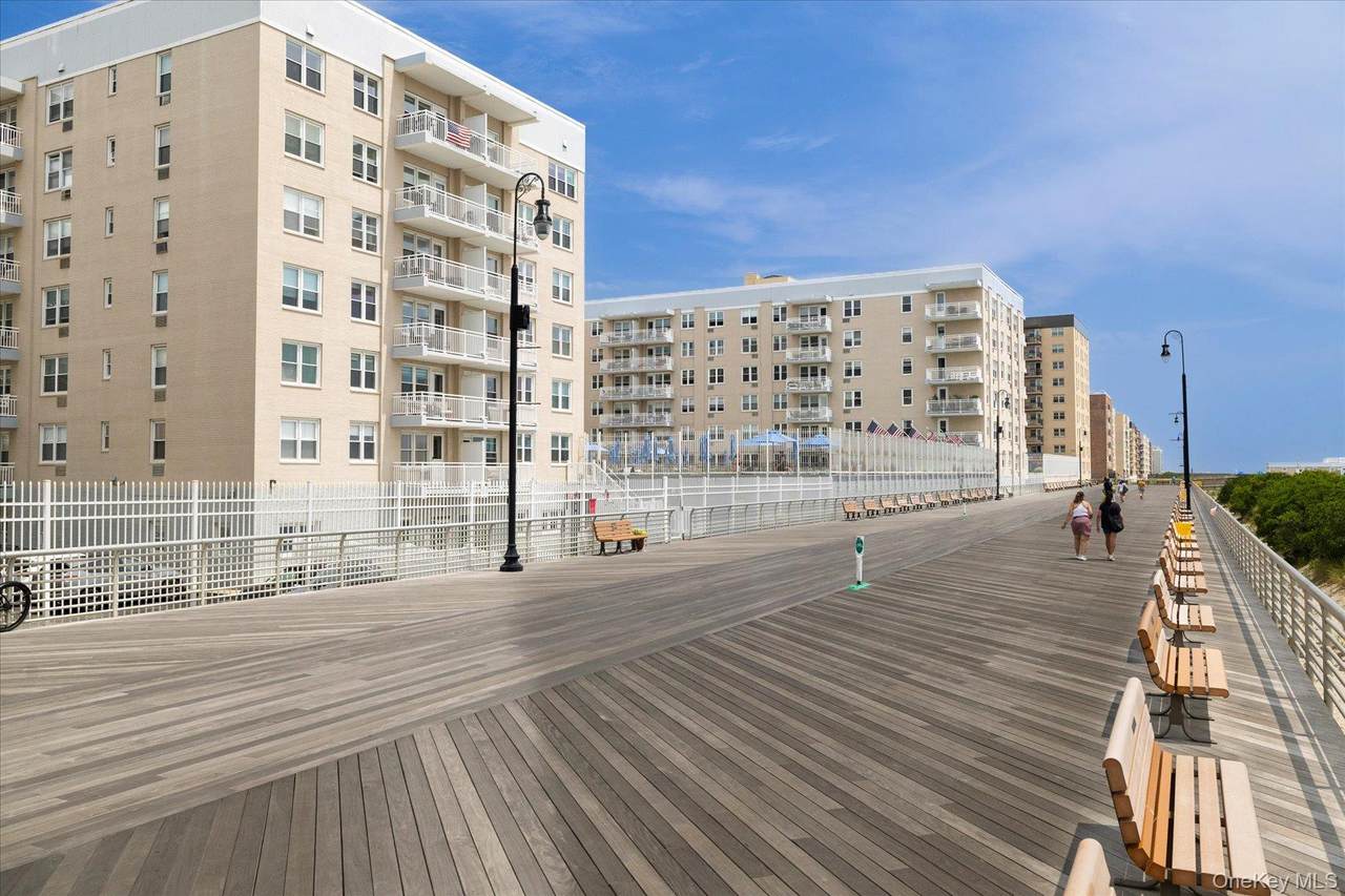 522 Shore Road - Photo 1