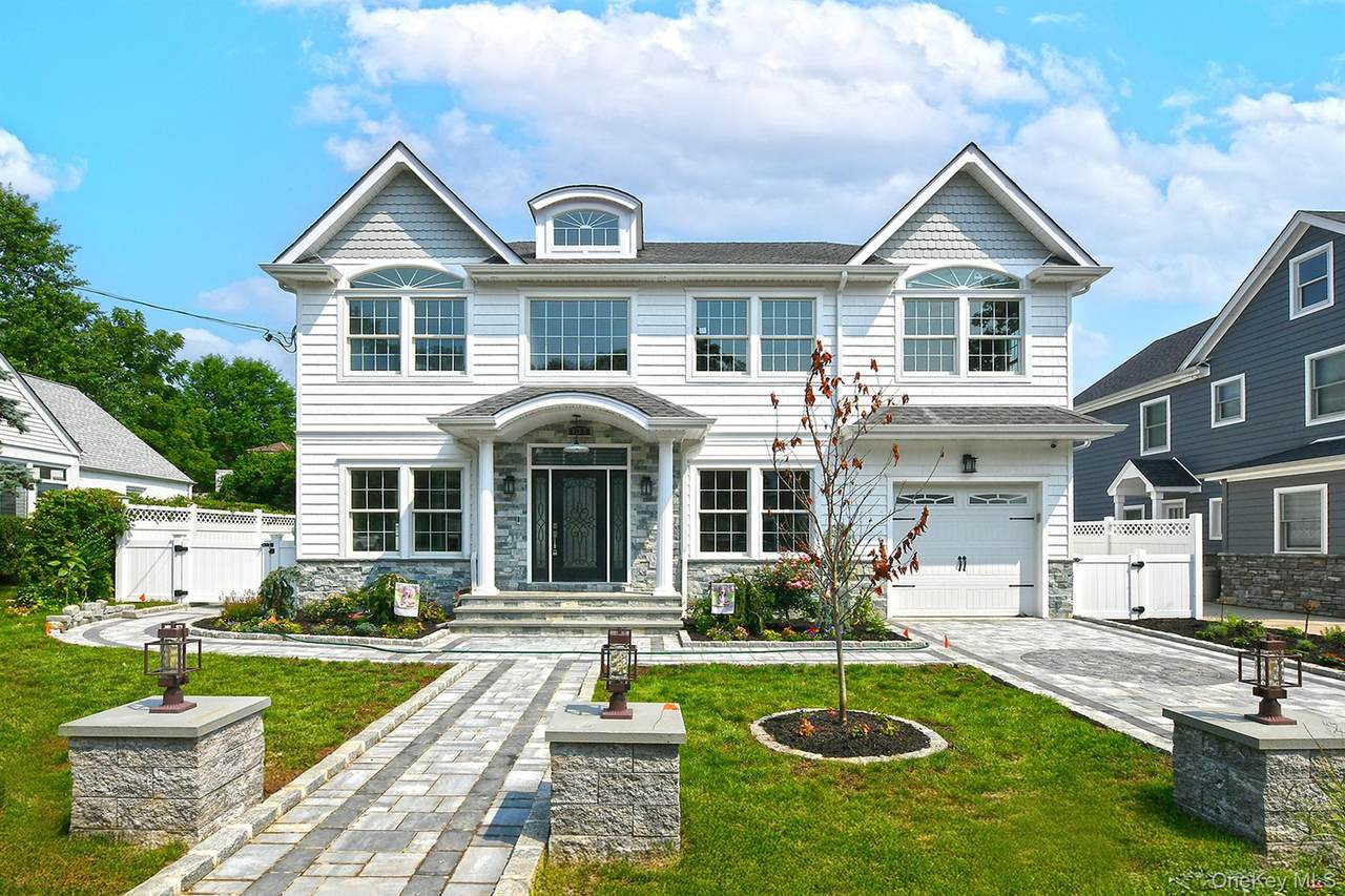 127 Vanderbilt Avenue - Photo 1