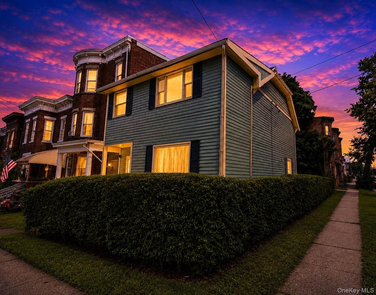 105 Carson Avenue - Photo 1