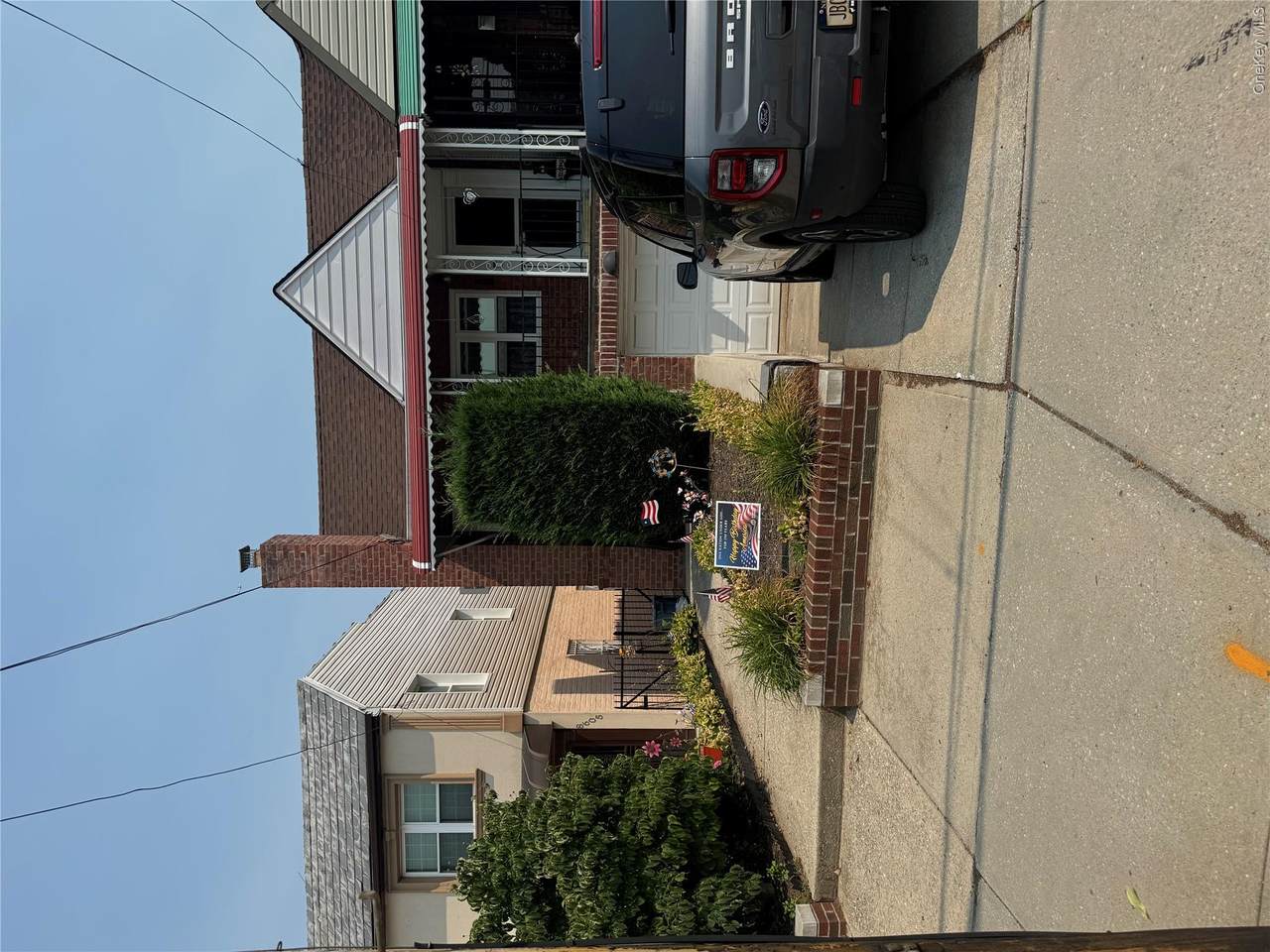 8607 77th Avenue - Photo 1