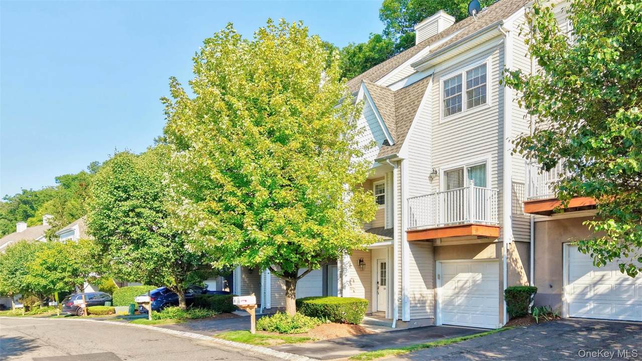 102 Crystal Hill Drive - Photo 1