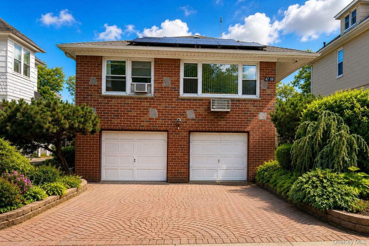 4709 156th Street - Photo 1