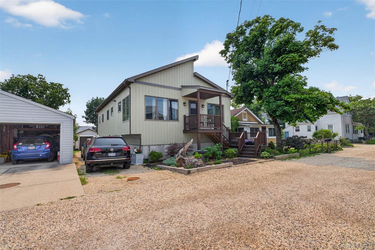 6 Howard Road - Photo 1