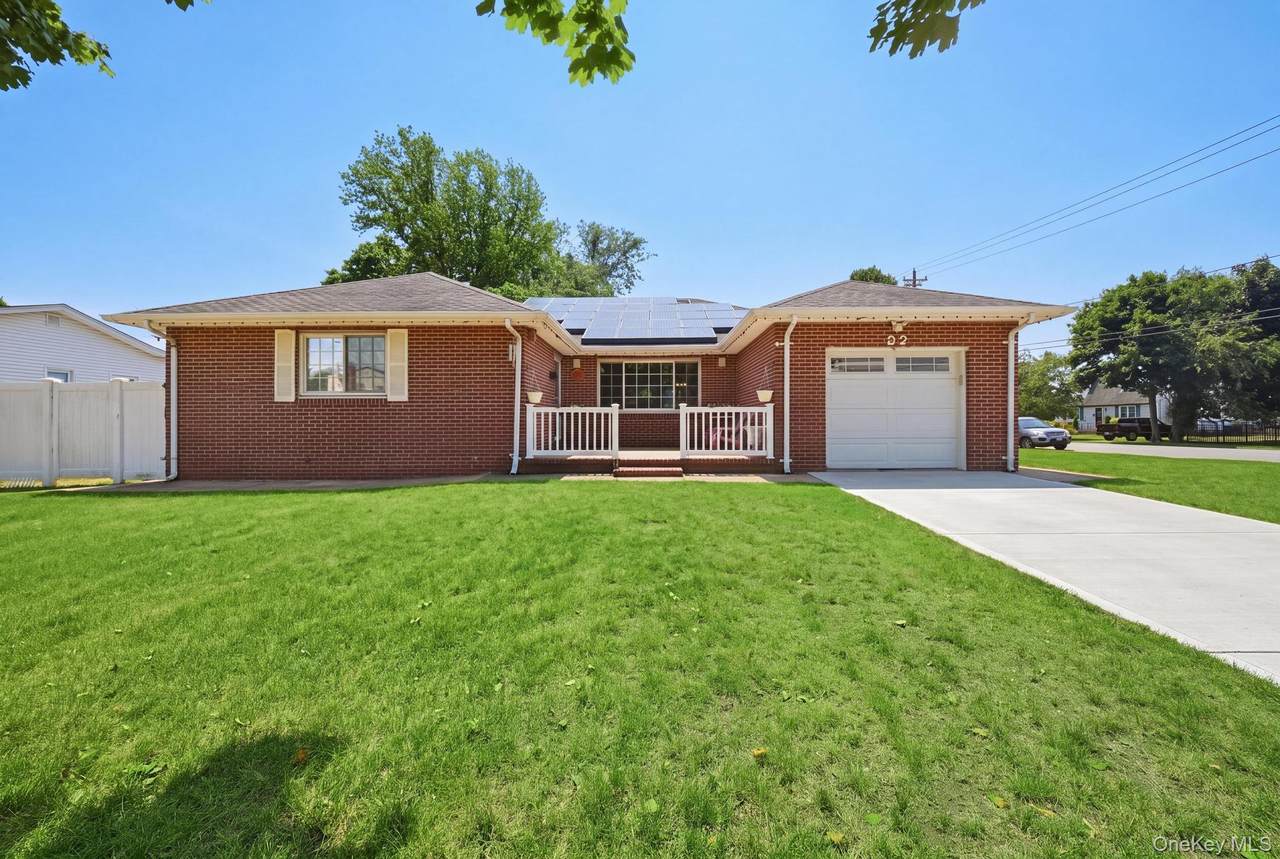32 Lake Avenue - Photo 1