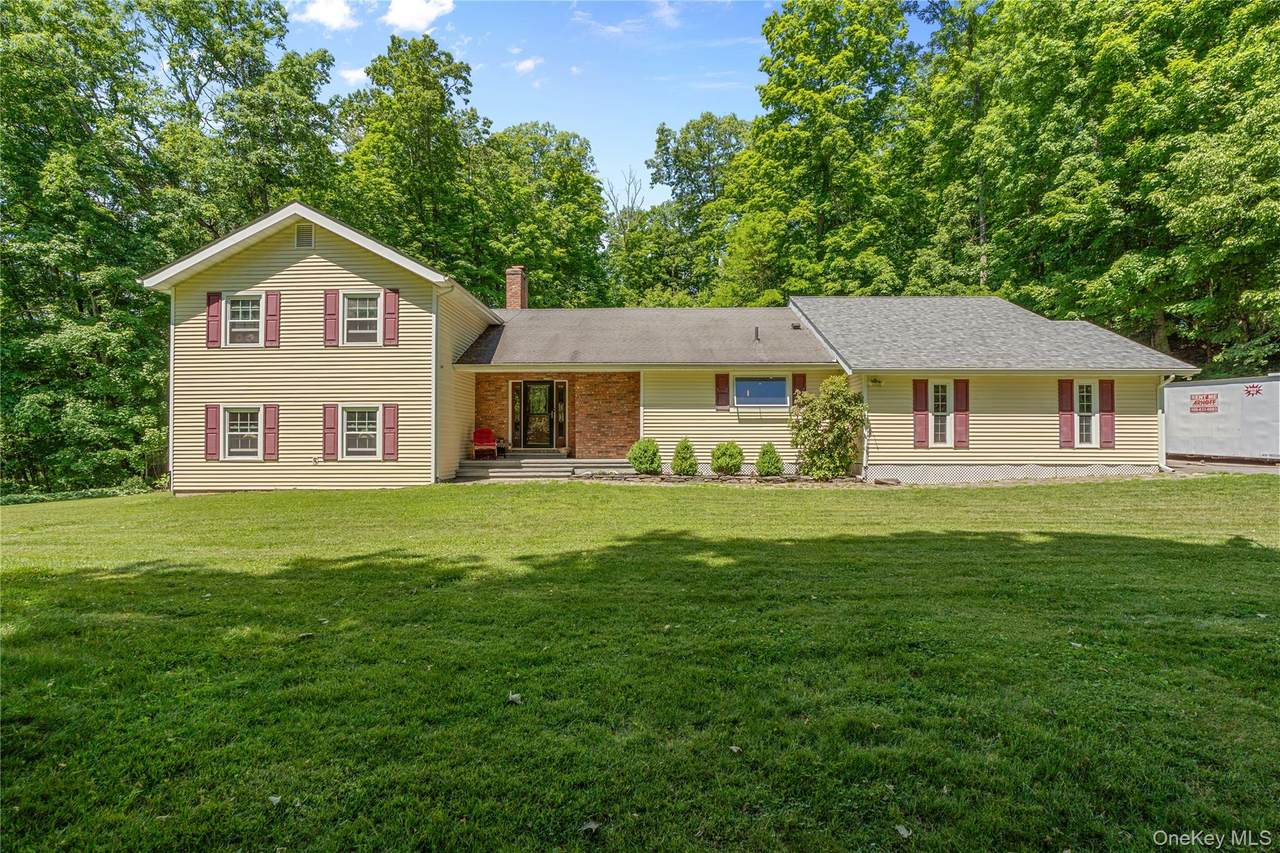 21 Straub Drive - Photo 1