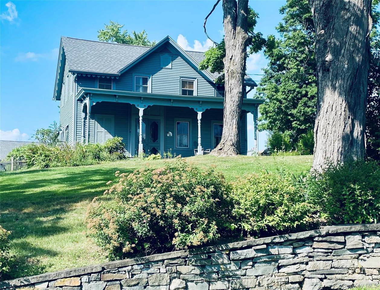 40 Young America Road - Photo 1