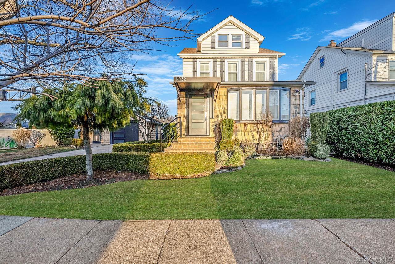 32 Everett - Photo 1