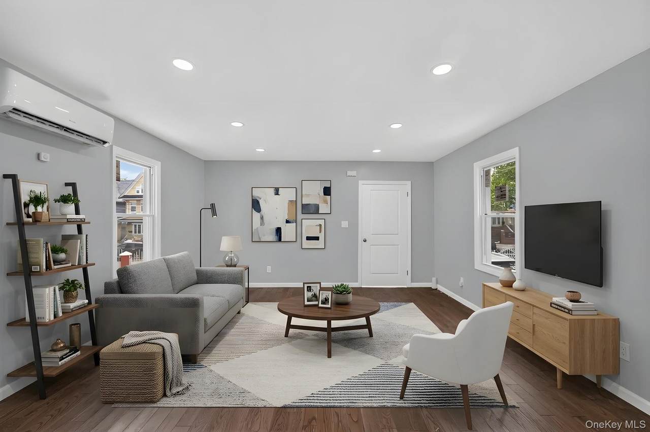 10513 133rd Street - Photo 1