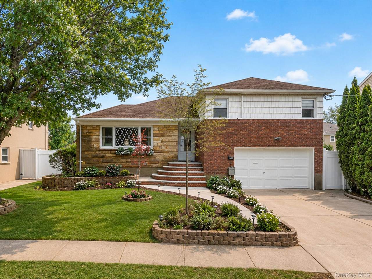 1822 Kent Street - Photo 1
