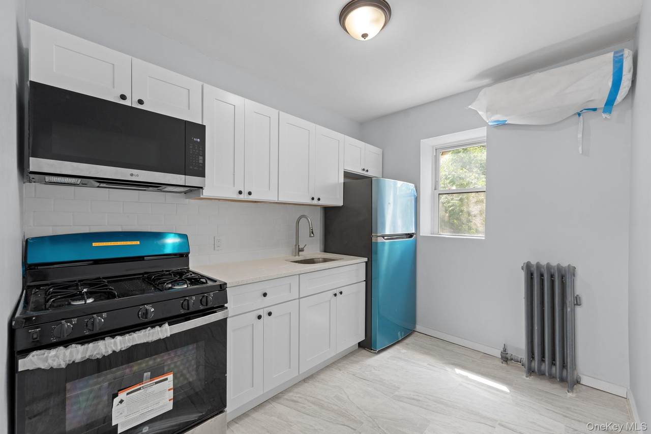 482 Hegeman Avenue - Photo 1