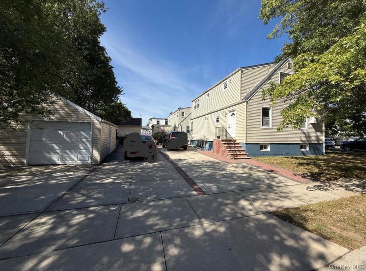 134 Scranton Avenue - Photo 1
