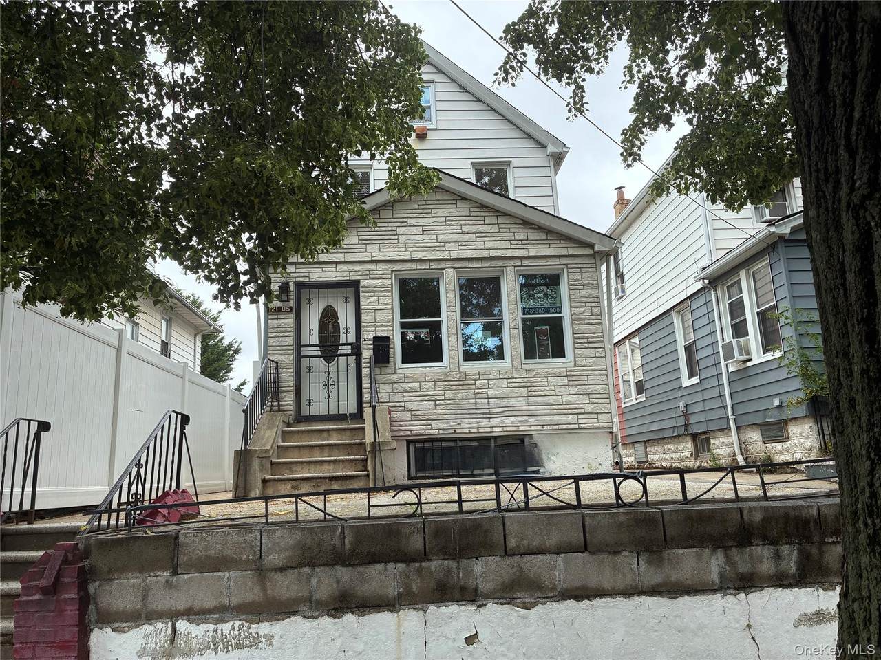 12105 Linden Boulevard - Photo 1