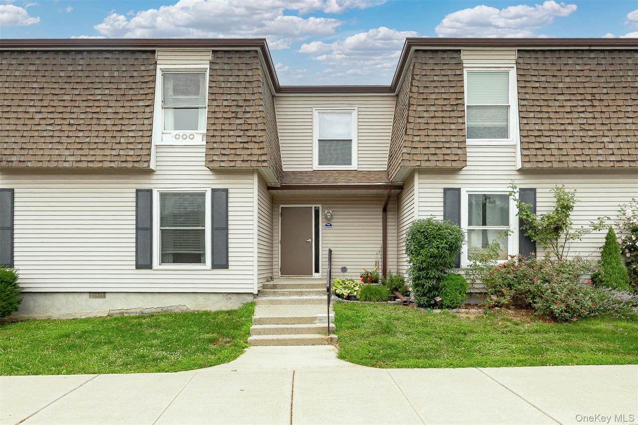164 Rinaldi Boulevard - Photo 1
