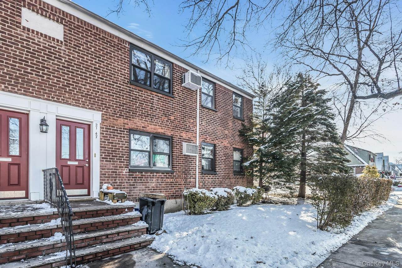 21-47 Utopia Parkway - Photo 1