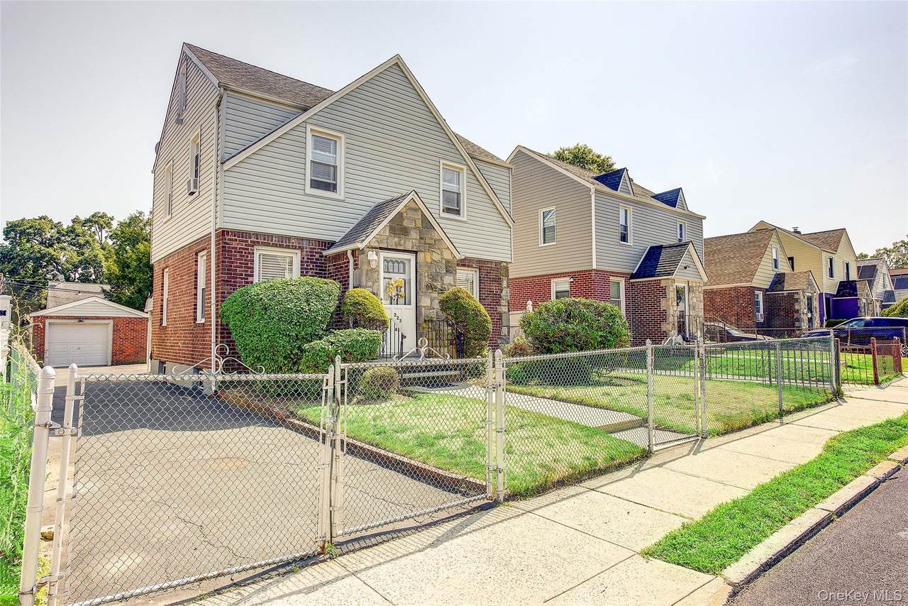 223-42 114th Avenue - Photo 1