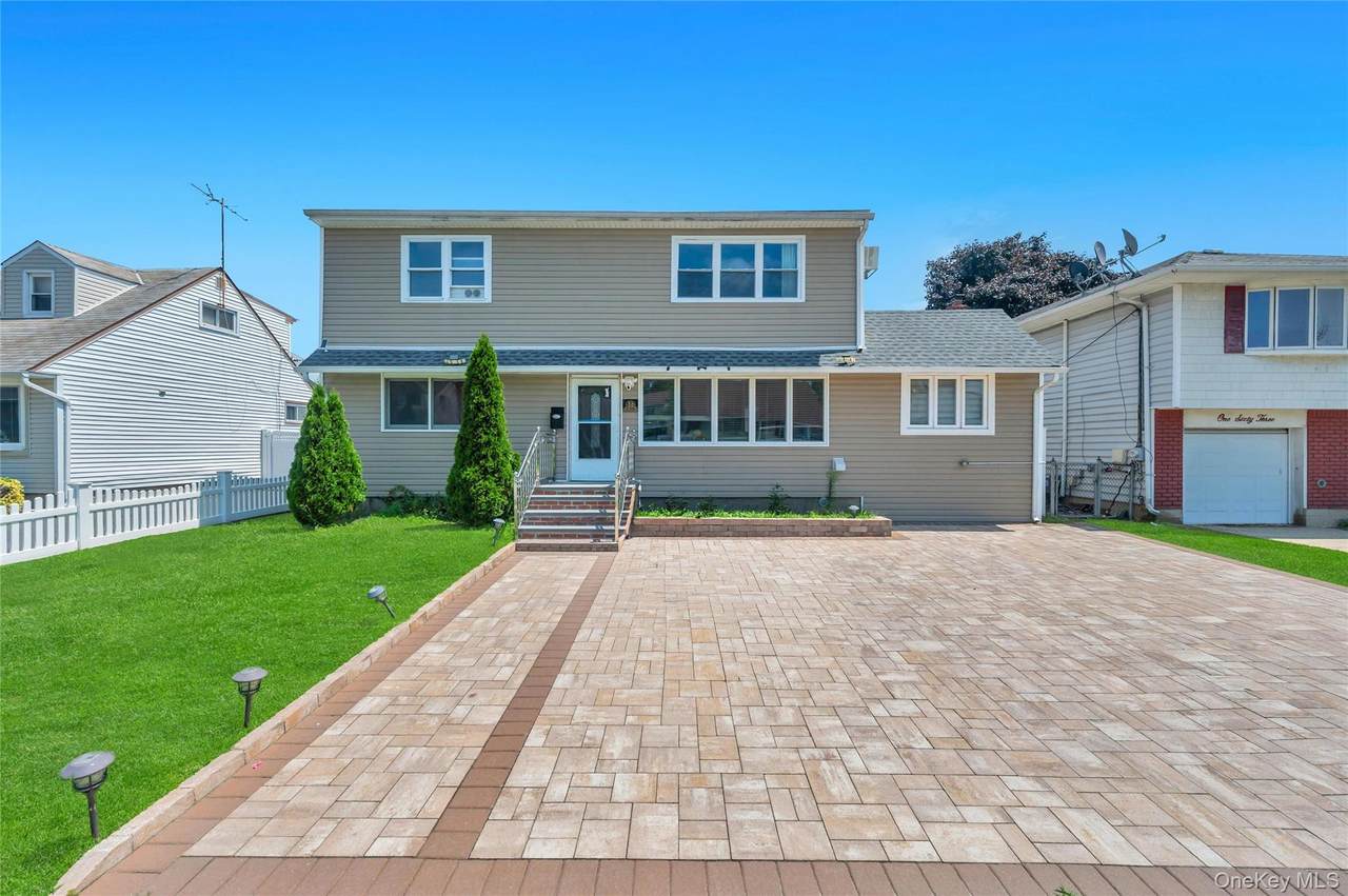 165 Wilfred Boulevard - Photo 1