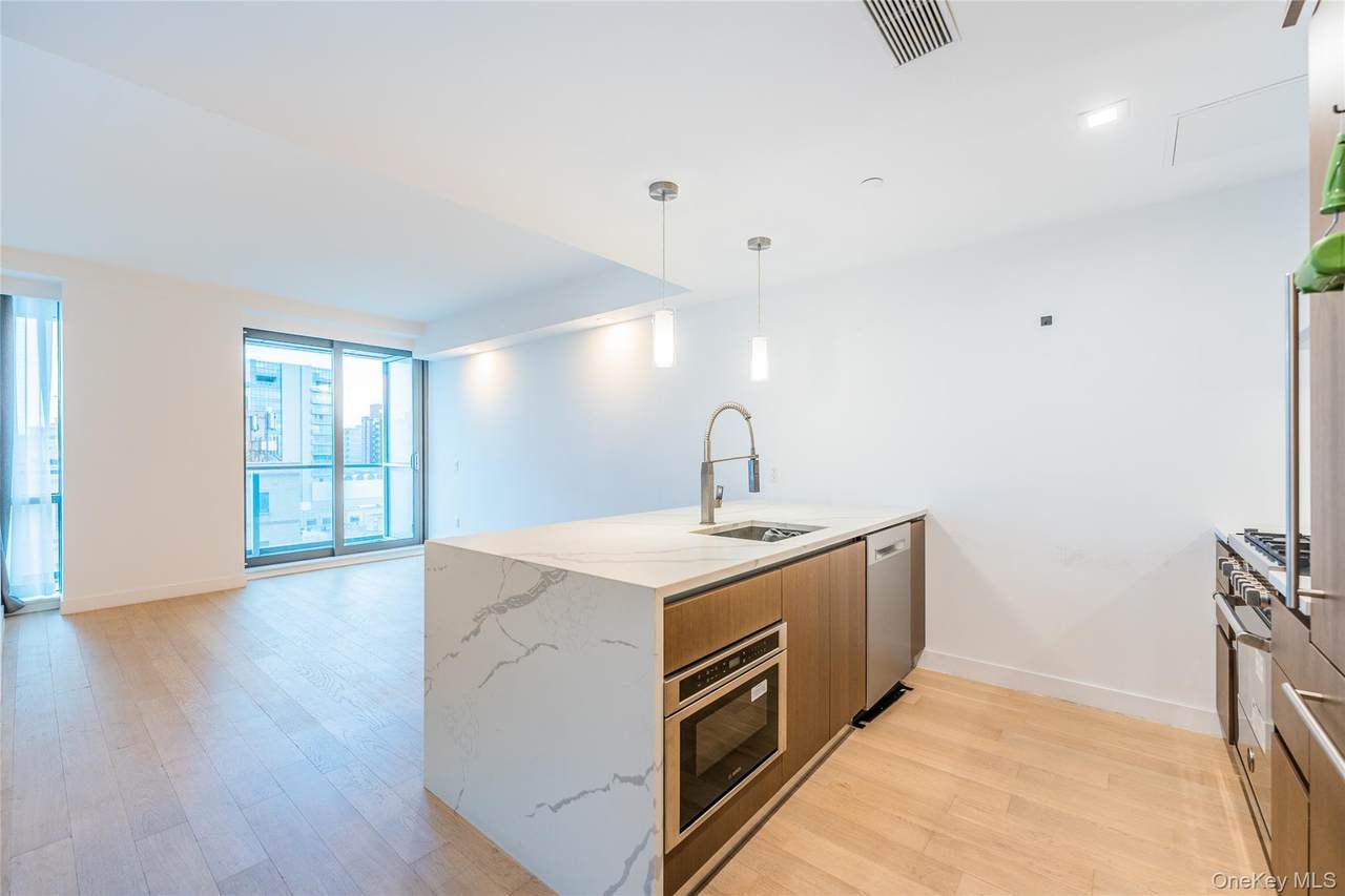 33-66 Farrington Street - Photo 1