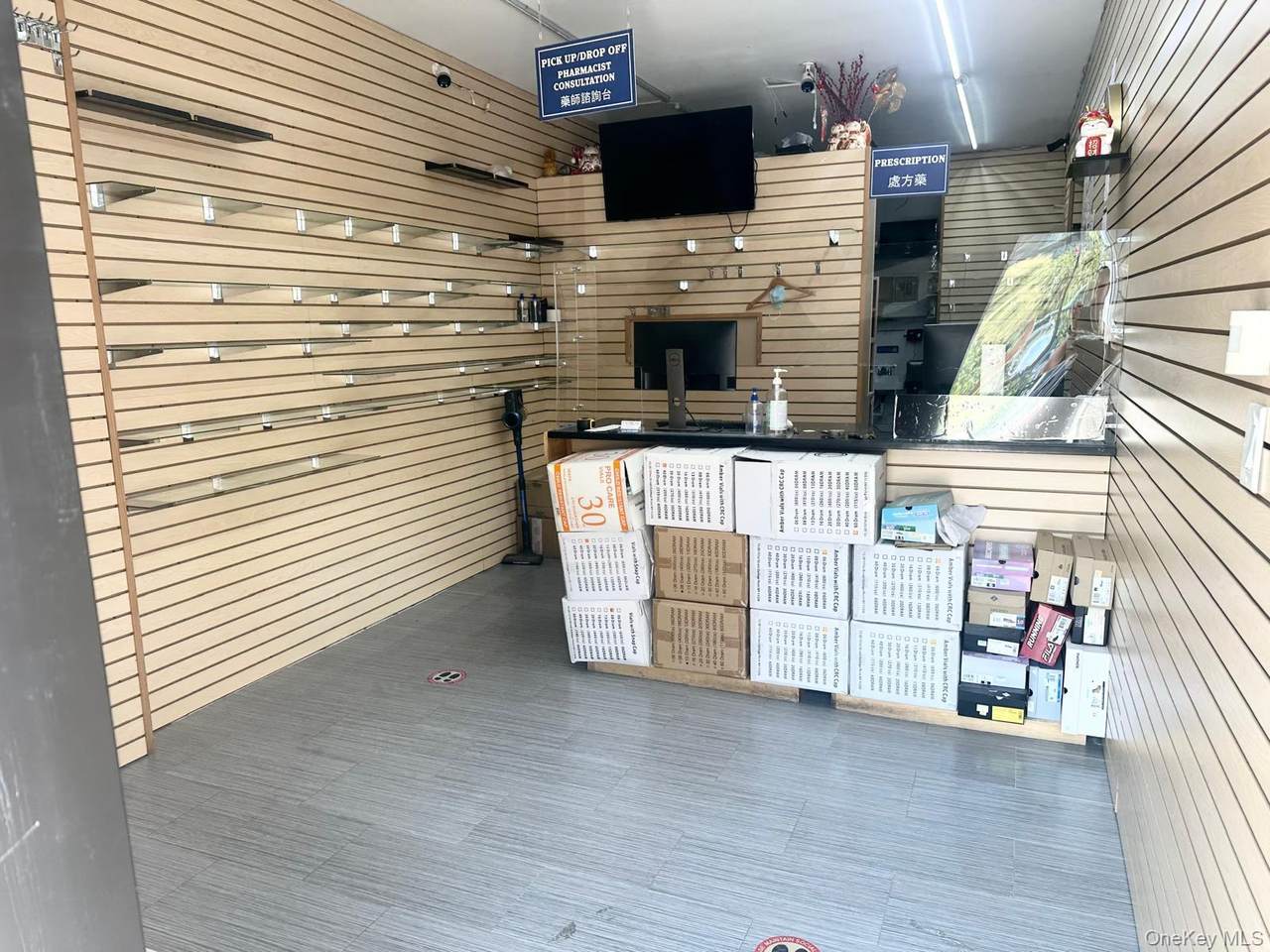 135-05 38 Avenue - Photo 1