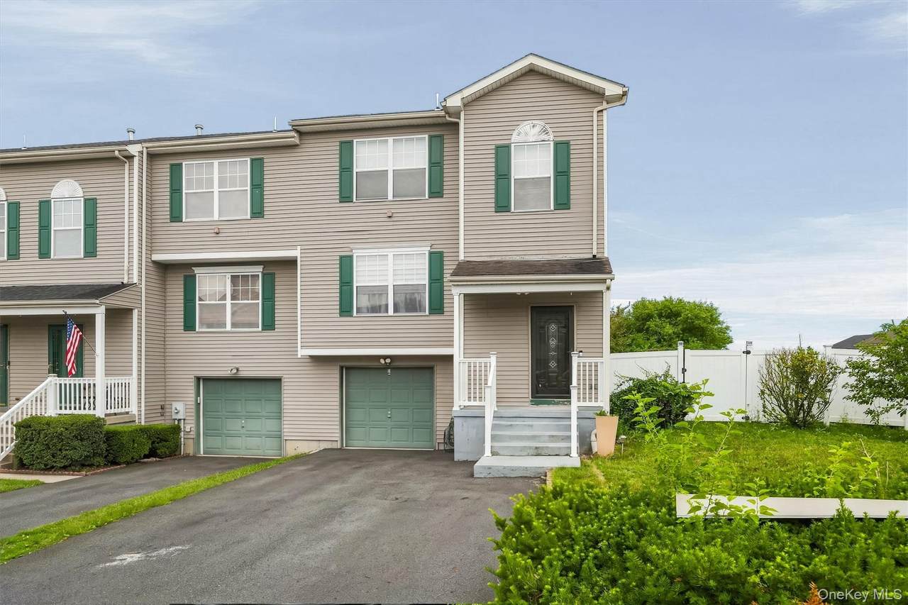 35 Helene Road - Photo 1