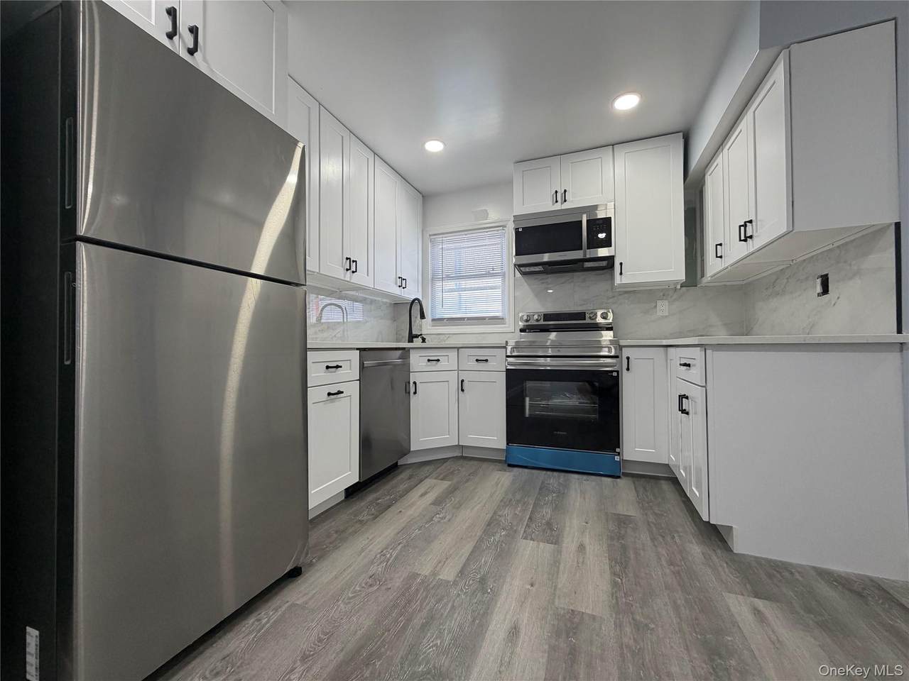 21 Cochran Place - Photo 1