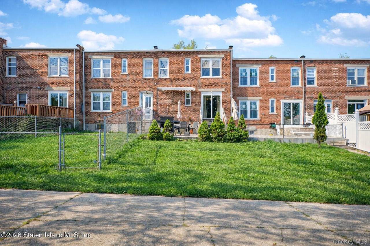 62 Arnold Street - Photo 1