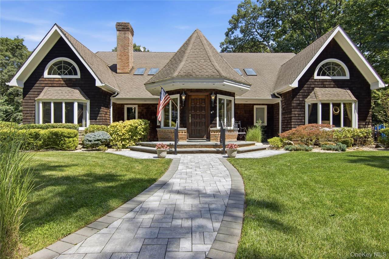 55 Meadow Glen Road - Photo 1