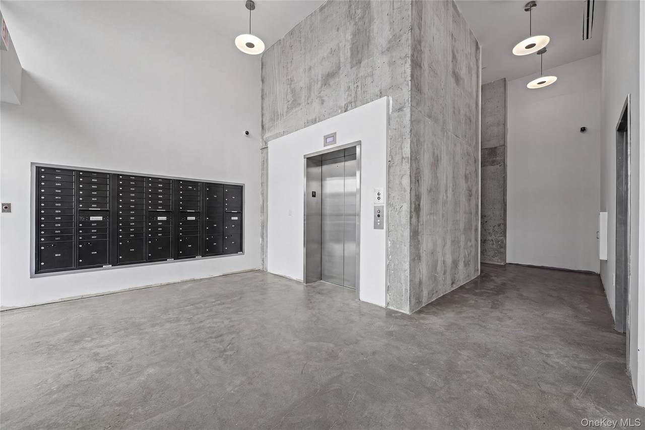 30 Broad Street - Photo 1
