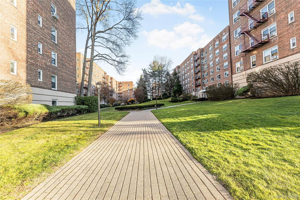 1300 Midland Avenue - Photo 1