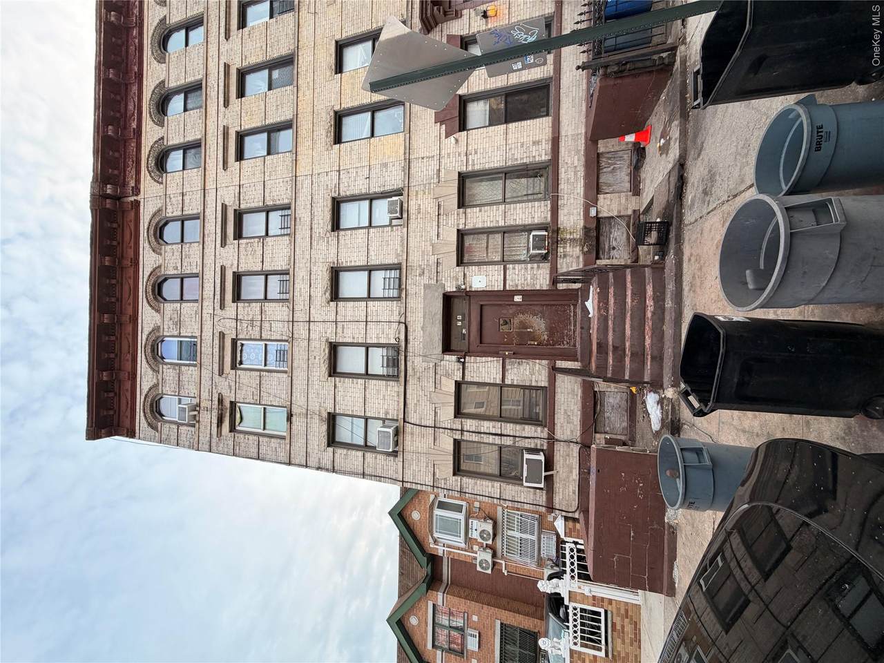 278 Chauncey Street - Photo 1
